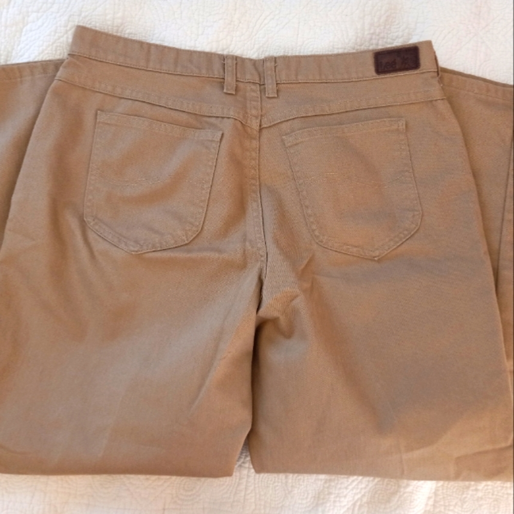 Lee size 18 tan jeans.